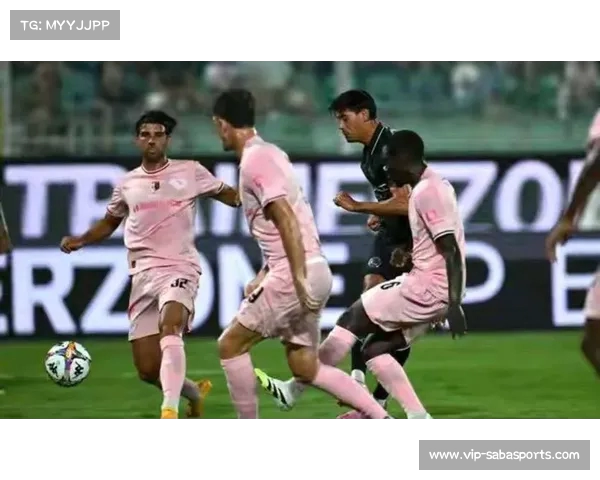 友谊赛中以-战胜贝内文托，展现出色团队配合